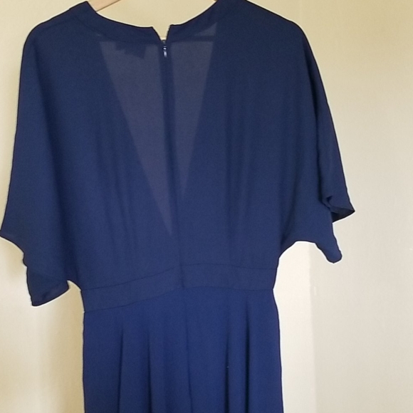 Dress - Picture 3 of 3